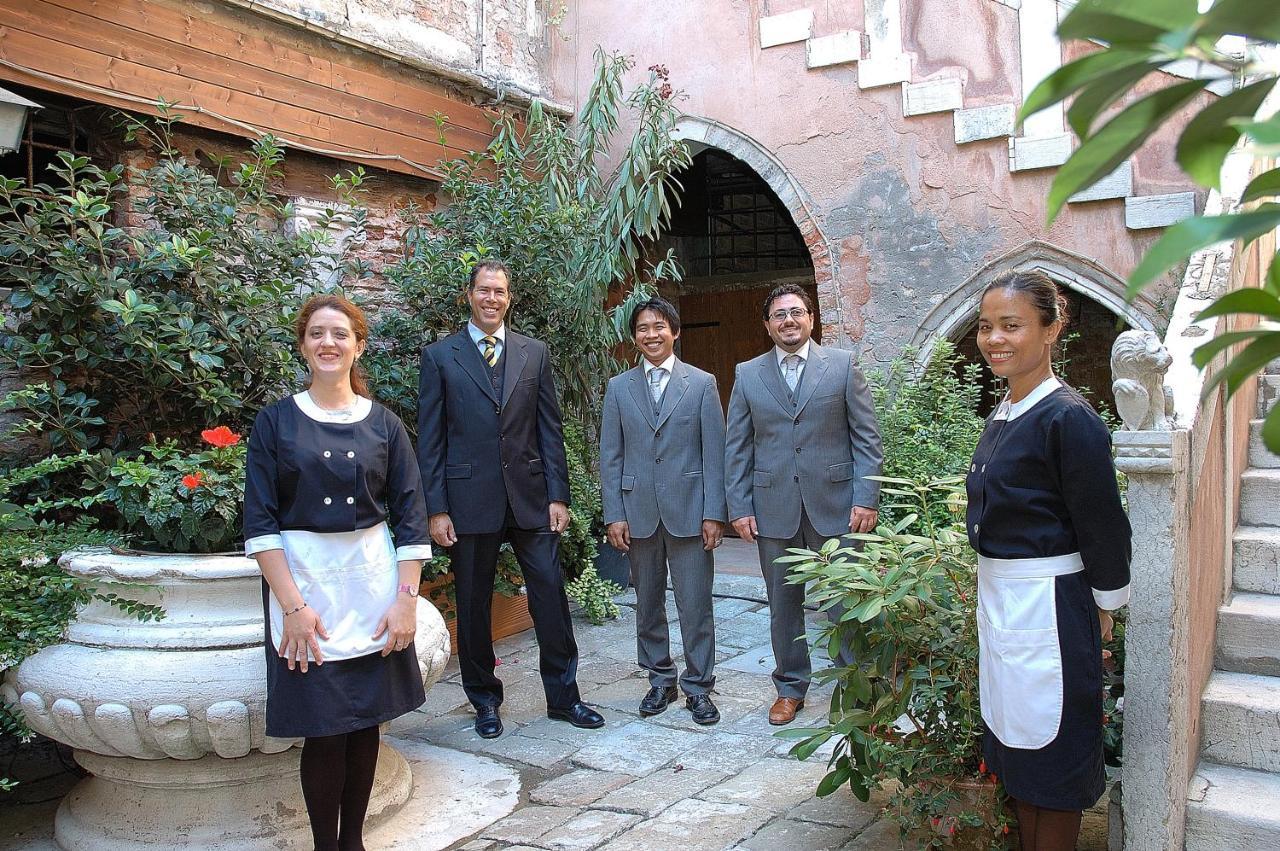 Palazzo Odoni Hotel Venecia Exterior foto